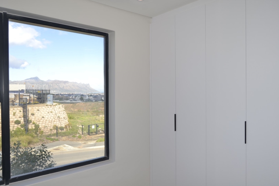 3 Bedroom Property for Sale in Mzuri Estate Western Cape